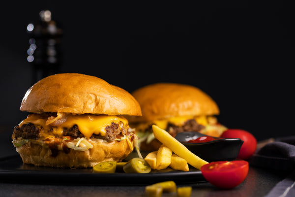 The Exquisite World of Burgers: A Taste Comparison of Wagyu, USDA Prime, and Grass-Fed Varieties